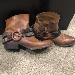 Brown Freebird boot
